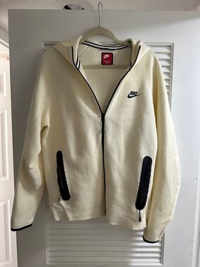 Nike Tech Fleece WindRunner